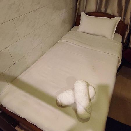 Baba Tourist Lodge Шиллонг Экстерьер фото