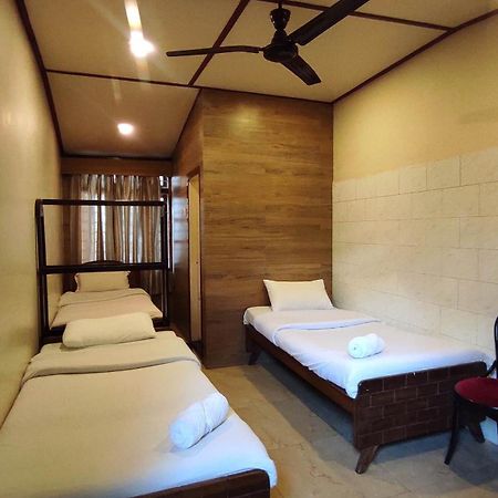 Baba Tourist Lodge Шиллонг Экстерьер фото